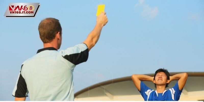 Kèo Thẻ Vàng Là Gì? Mẹo Soi Kèo Đảm Bảo Húp Thưởng Lớn